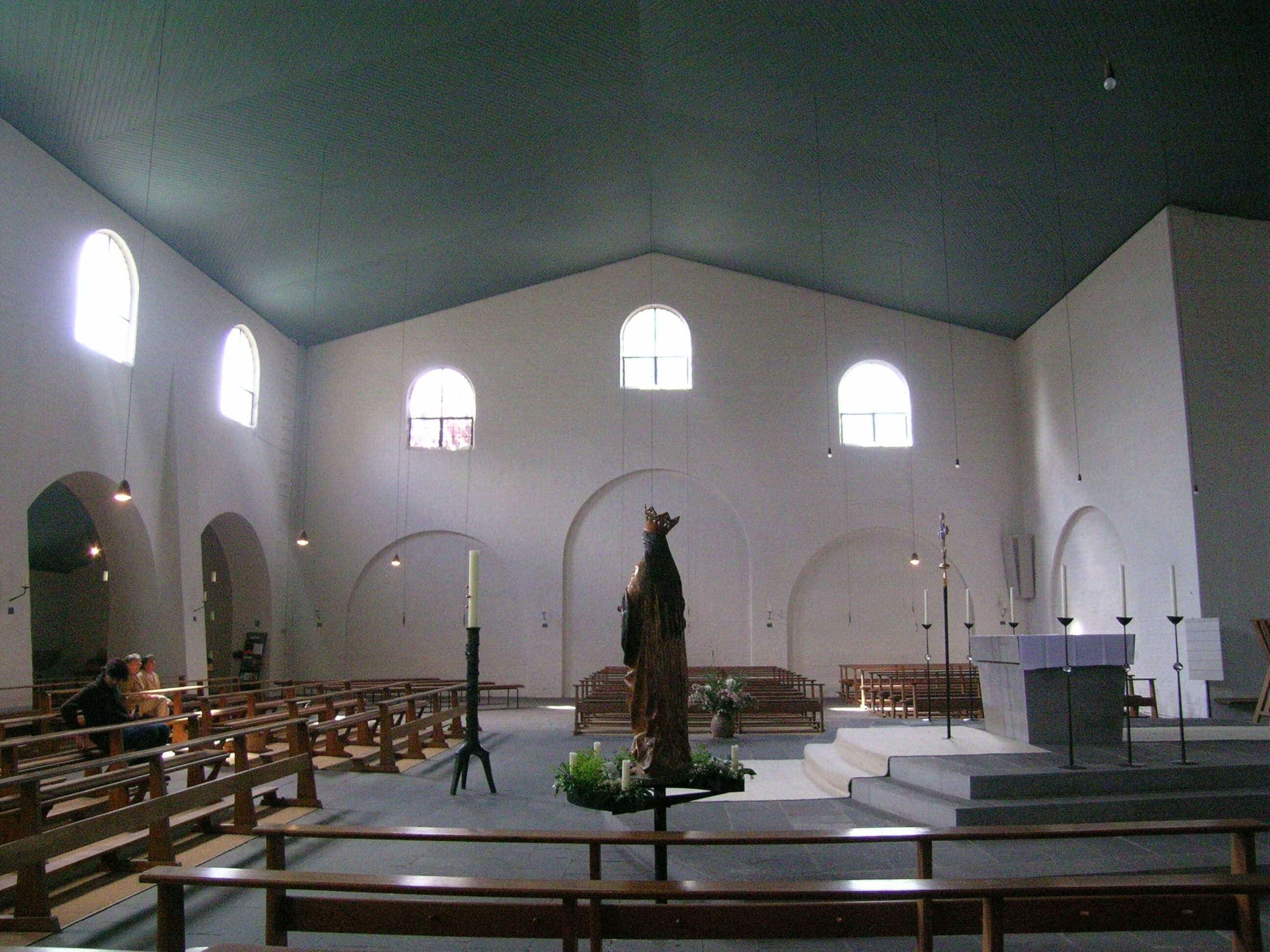 Igreja%20de%20S%C3%A3o%20Louren%C3%A7o%2C%20em%20Munique.